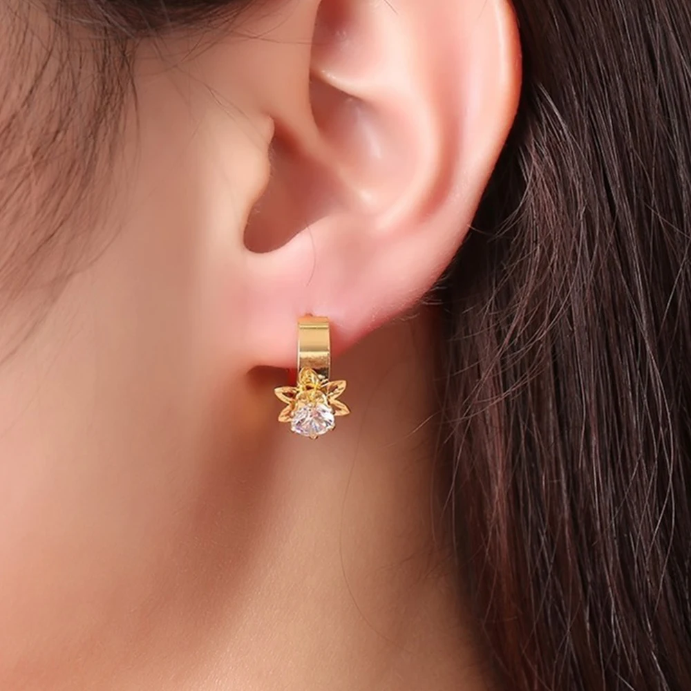 

Wholesale Single Zircon High Polishing Gold Stainless Steel Gold Plated Flower Diamond Hoop Earrings