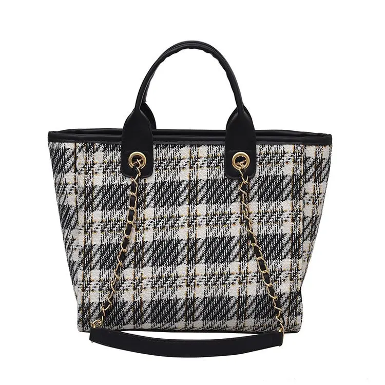

2021 New Portable Large Bag Woolen Plaid Tote Fashionable Chain Shoulder Women's 2021 New Portable Large Bag, Black
