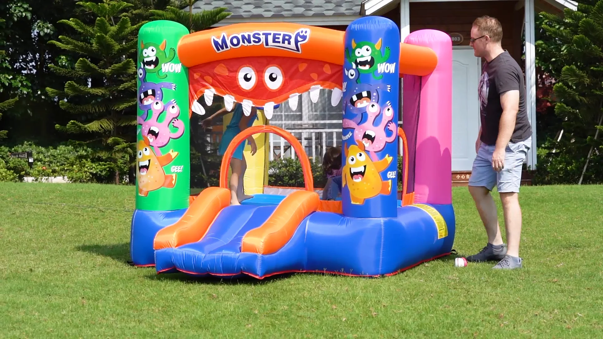 Little Monsters Bouncy Castles | sincovaga.com.br