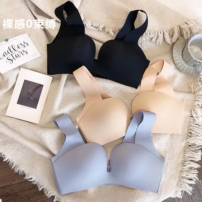 

Ladies Breathable Bra Seamless SteelRing-freeOne-piece Comfortable Gathered Light Sports Bra, Black skin blue