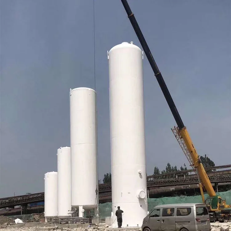lng tank installation.jpg