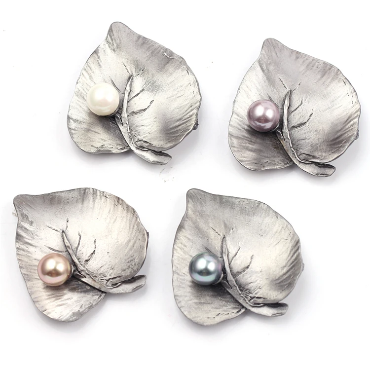 

Stylish Large Leaf Inlaid Pearl Brooch Vintage Plant Series Shape Brooch Ladies Decorative Accessories Jewelry Gift