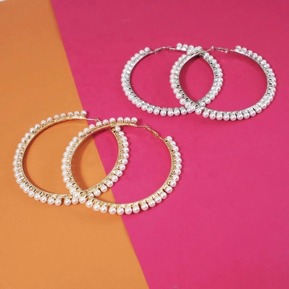 

Exaggerated Circle Pearl Earrings Fashion Temperament Women's Earrings by JH, Picture