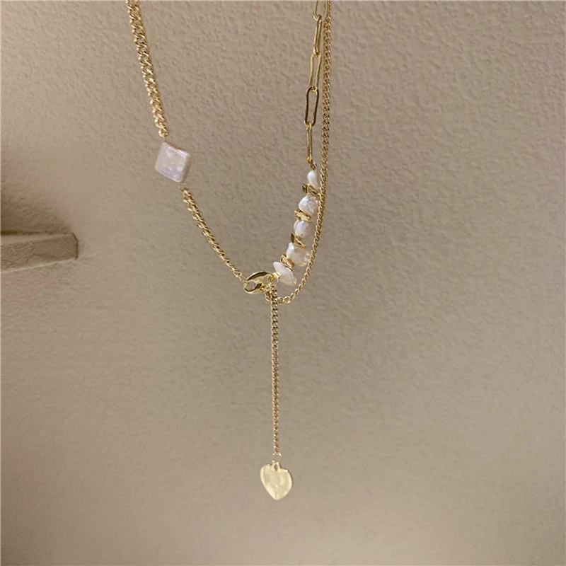 

2021 Korean Elegant Freshwater Pearl Necklace For Women Fashion Metal Lock Chains Love Choker Jewelry Kolye Gifts