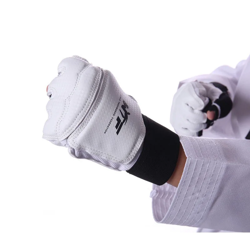 Перчатки 3d Taekwondo l