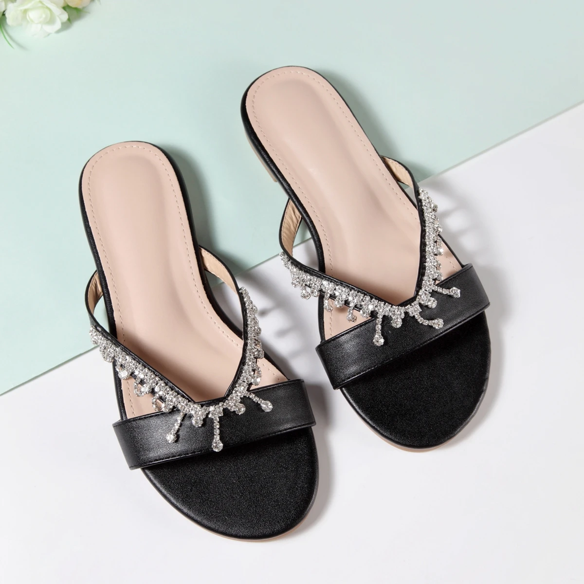 

Diamond decoration luxury women slippers for women Plain Slide women sandals
