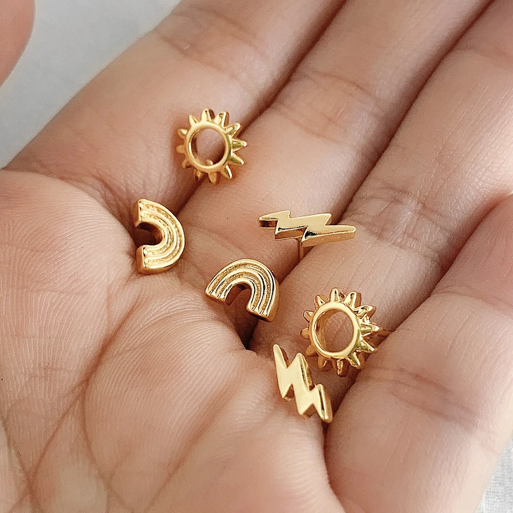 

minimalist sun stud earrings