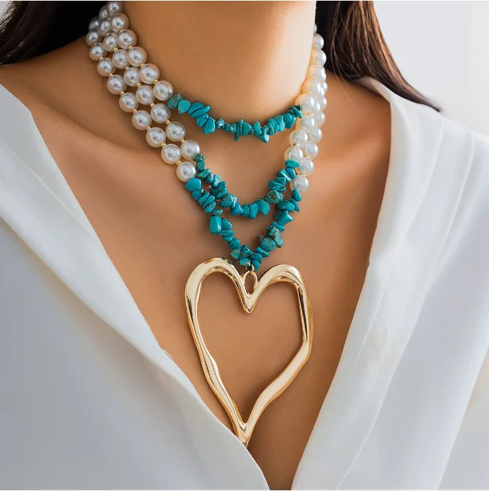 

Exaggerated Big metal Love Heart Pendant Choker necklace for Women Wed Bridal Multilayer Pearl turquoise Stone Chain Jewelry