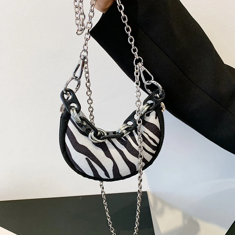 

2022 New Fashion Striped Handbag Female Thick Chain Women Armpit Hand Bags Female Luxury Popular Crescent Messenger Small Bag, 4 color can choose or custom you like color