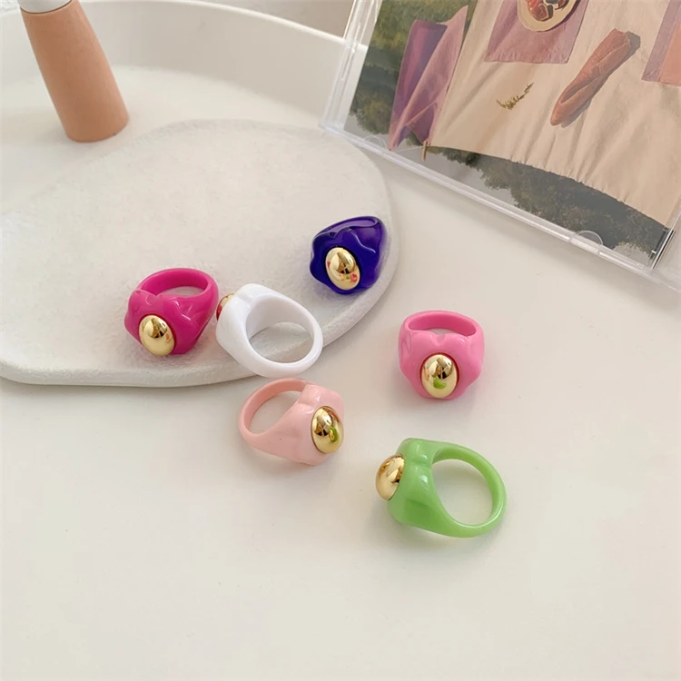 

2022 Cute Pink Candy Colorful Acrylic Ring Chunky Trendy Resin Rings For Girl