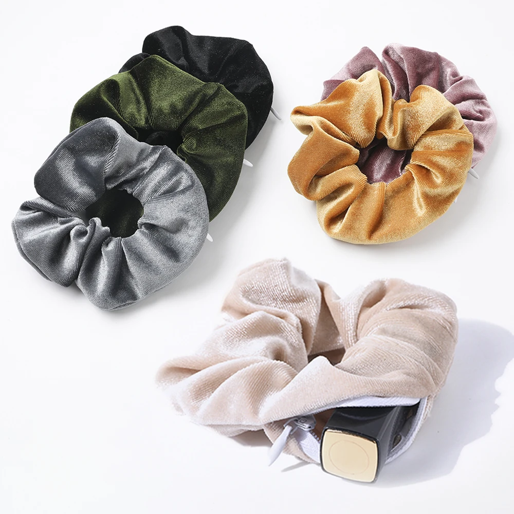 

QiYue Hot Sale 2020 40 Colors Large Pocket Velvet Hair Zipper Scrunchies