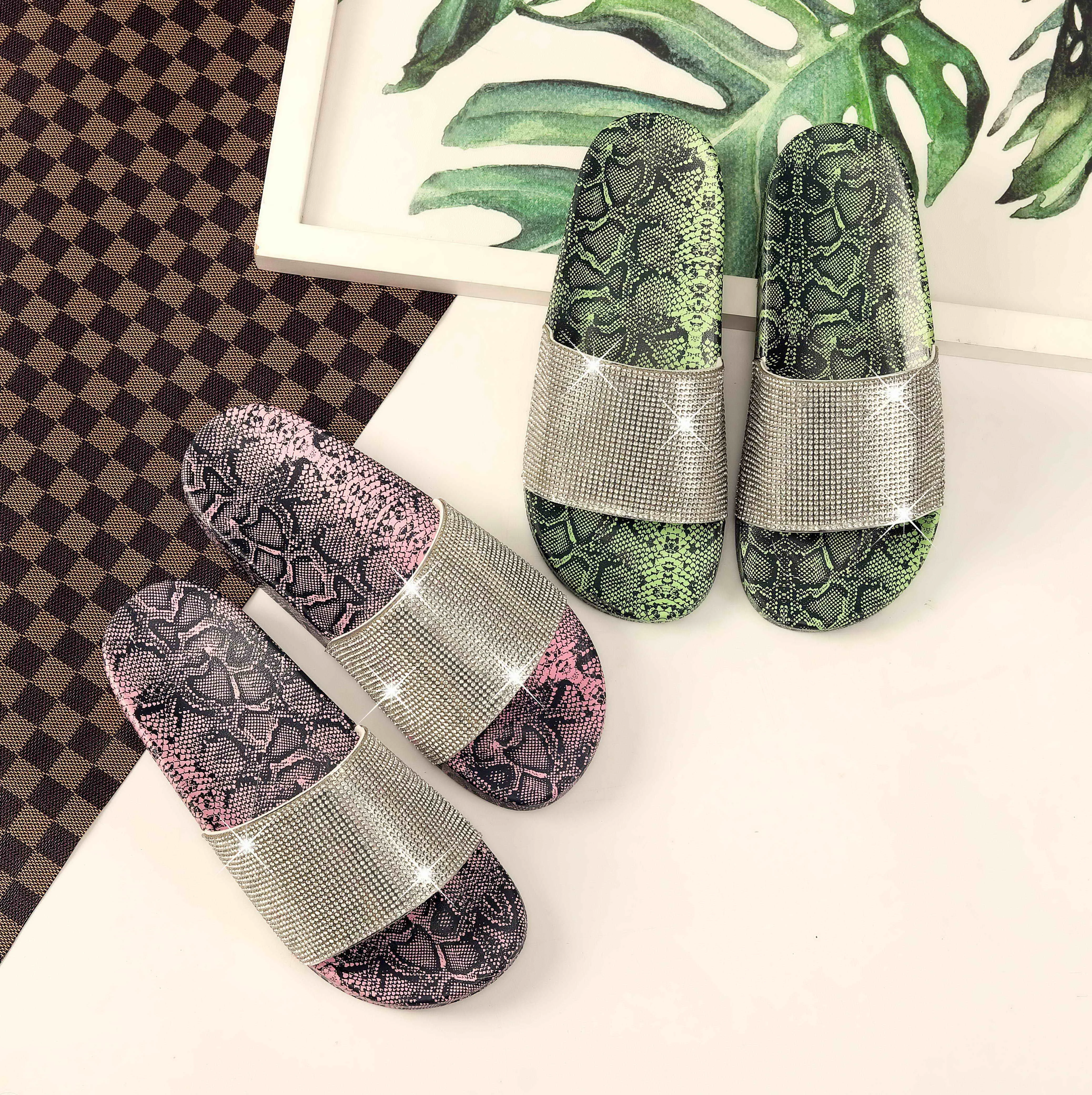 

Summer snake pattern fashion sandals luxury slippers designs rhinestone diamond women slides, Picture