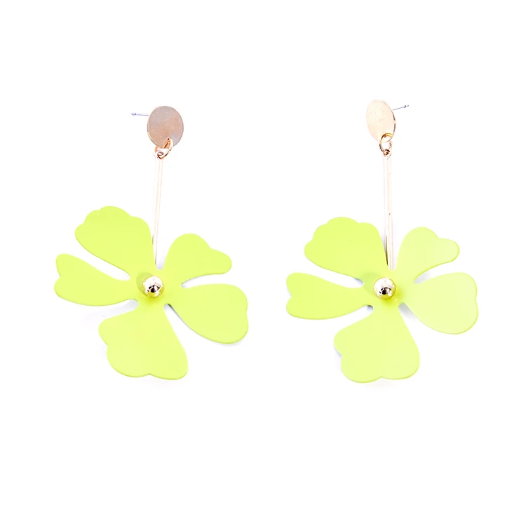 

New Design Solid Color Spray Lacquer Metal Flower Colorful Statement Five-leaf grass Earrings For Women, Silver gold