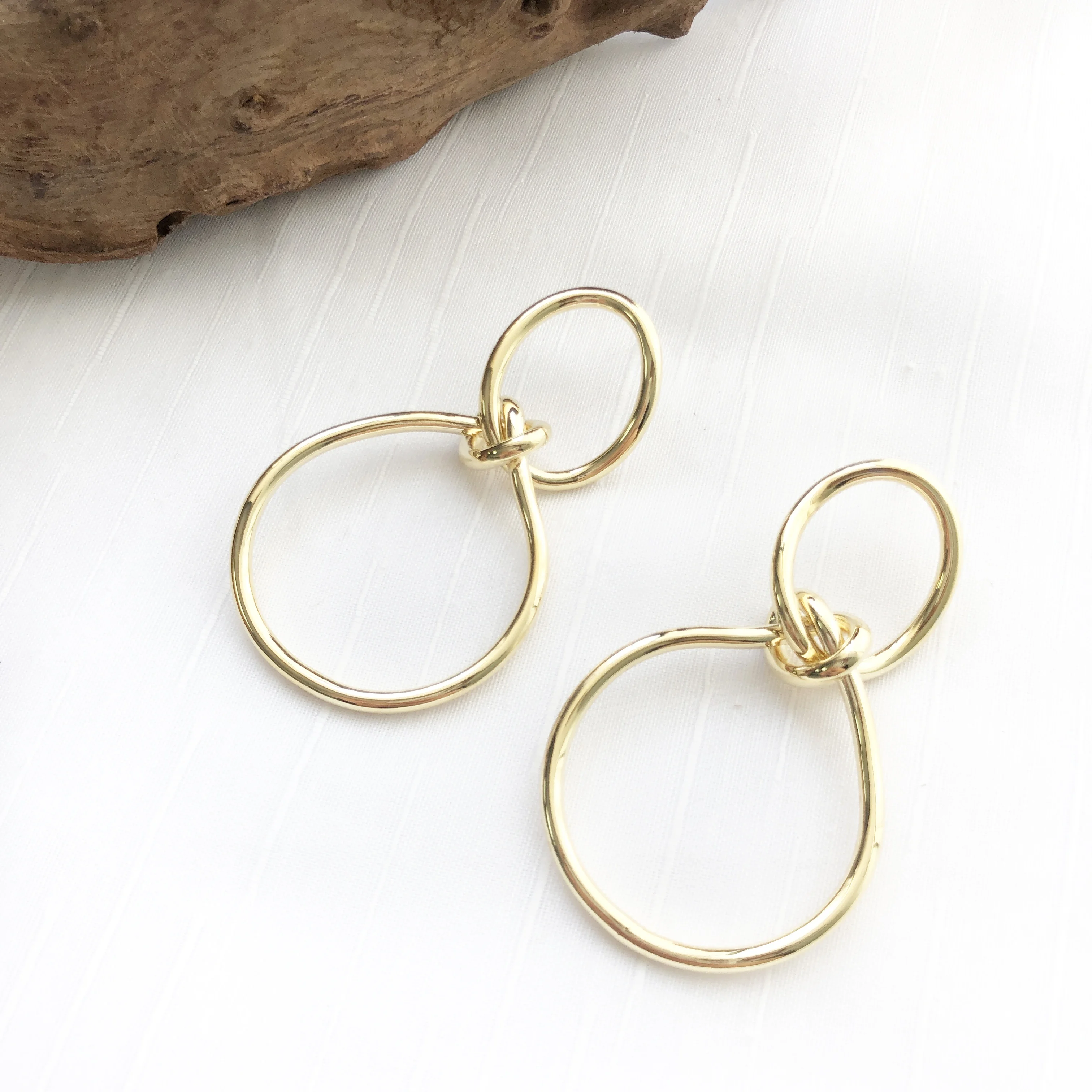 

Eico Western Style Fashion Earring Knot Design Circle Hoop Earring christmas present