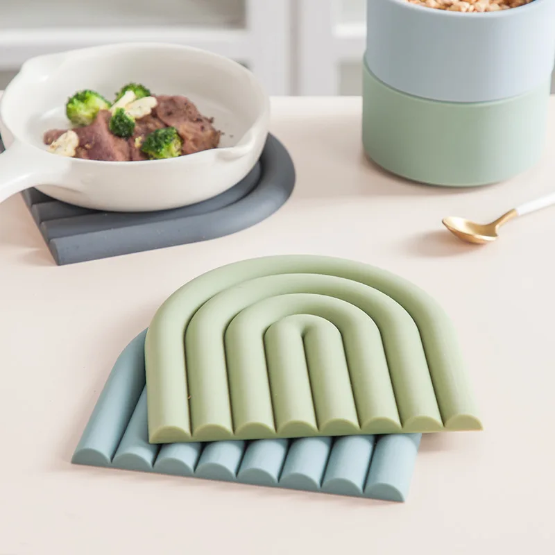 

New Design Shaped Pot Pan Dish Anti-Scratch Pads Dividers Cup Drinking Coasters Dining Table Mats, Any color can be custom