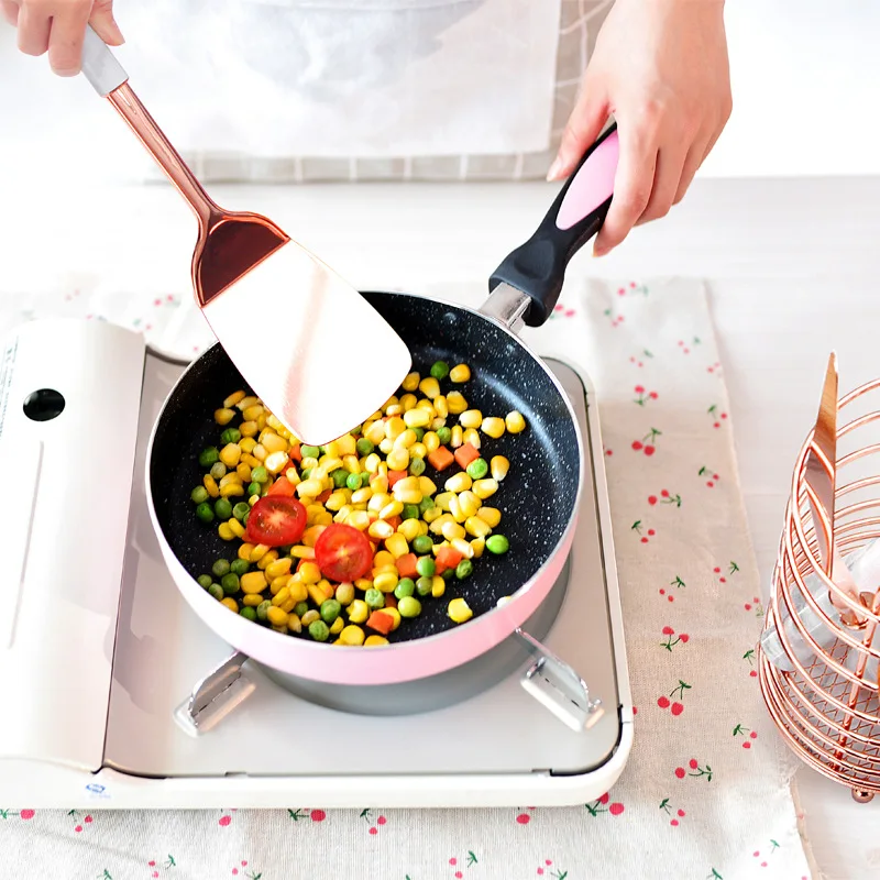 Pink cookware1.jpg