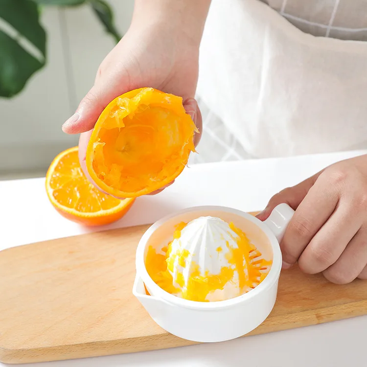 

Manual household juicer Multi-functional plastic mini lemon Juicer Portable kitchen