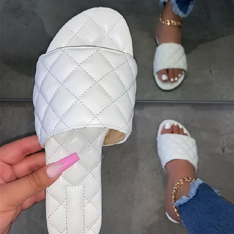 

2021 fashion luxury PU flat-bottomed slippers beach shoes for women