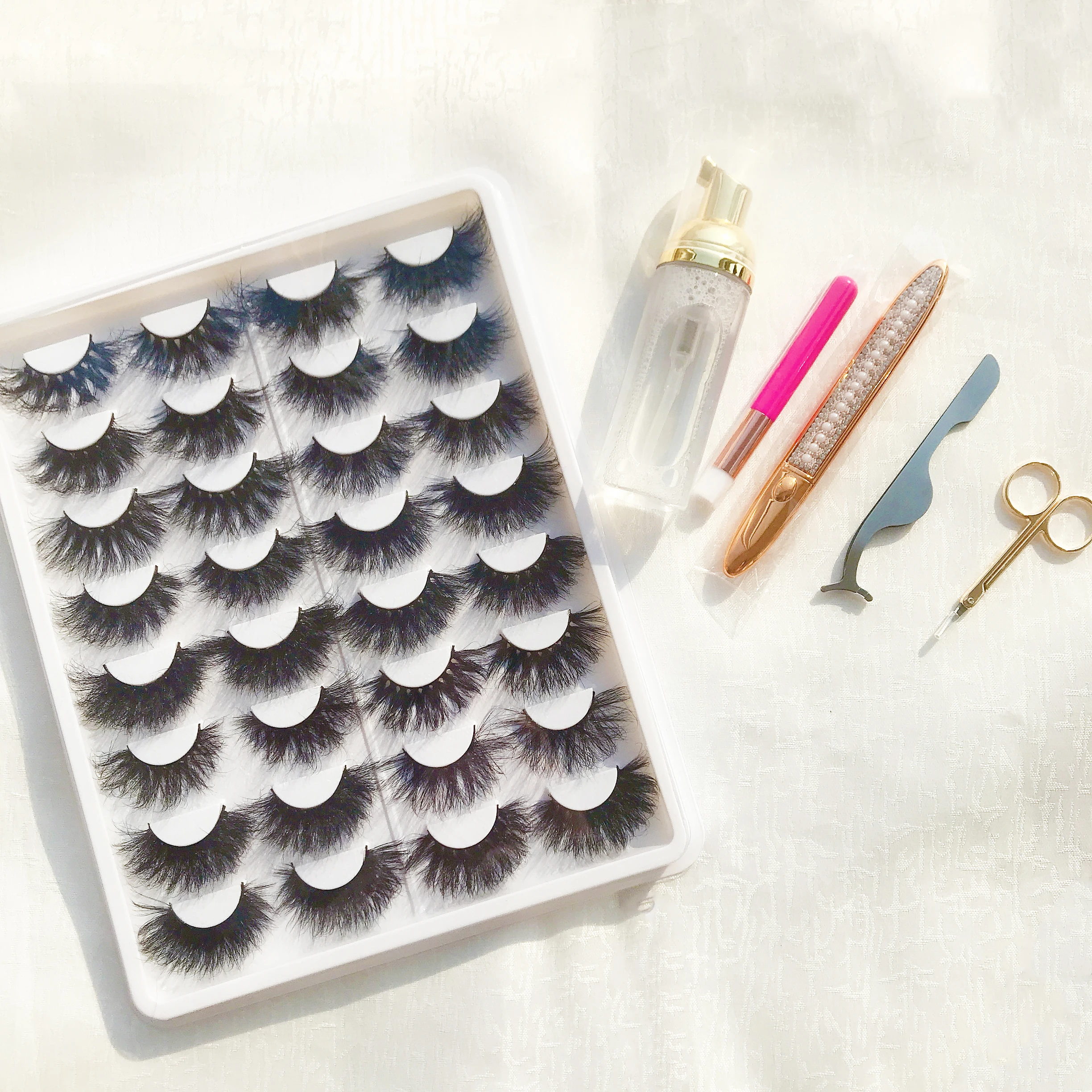 

Lashes 3d wholesale vendor private label 16 pairs mink eyelash 3d mink lashes book