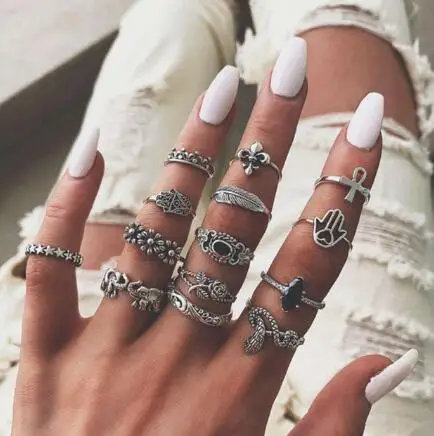 

Lrregular Ring High End Luxury Ring Flower Fashion Bow Ring for Women