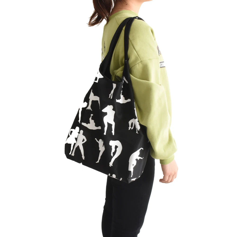 

Custom Eco Friendly Beautiful Clothing Shopping Nylon Cloth Gift Bags Grocery Totes Bag Foldable into Small Pouch