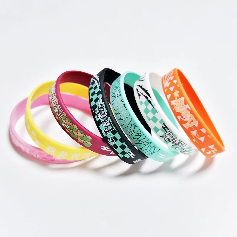 

Hot-selling Anime Bracelet Demon Slayer Tanjirou Agatsuma Zenitsu Color Silicone Bracelet