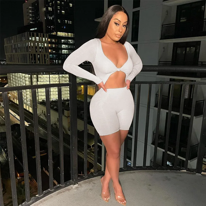 

S71052 - women sexy long sleeve solid hollow out v-neck vest rompers