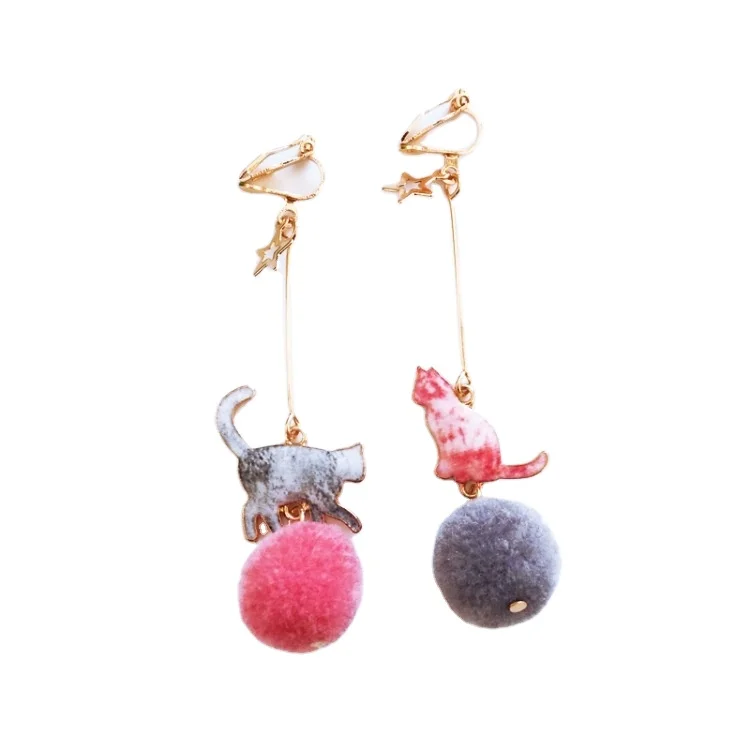 

Japanese Cartoon Cat Modeling Creative Velvet Earrings Cute Sweet Girl Style Ear Stud Accessory