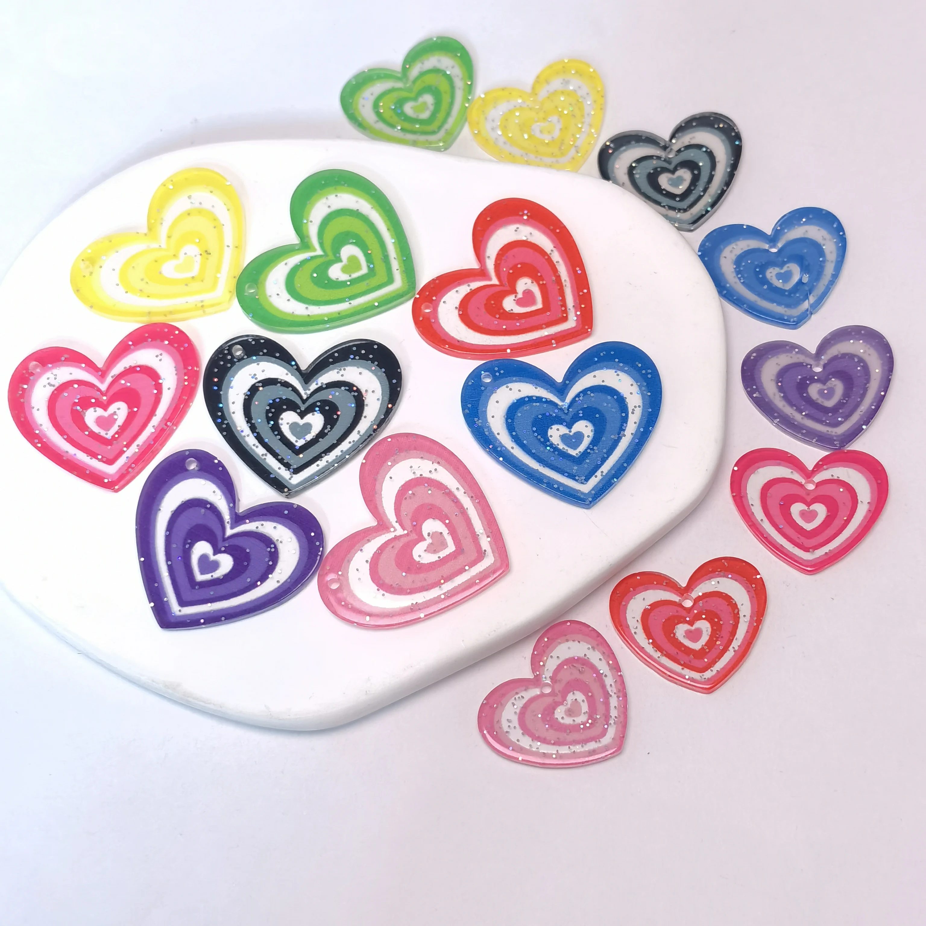 Women's Transparent Heart Flower Acrylic Charms Planar Flatback Sticker Hole Pencil Dangles Key Chain Decoration Made Resin