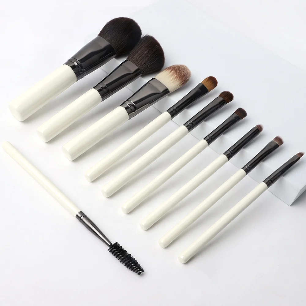 

Factory Direct Hot Selling 10 Mini Portable Premium Face Blush Cheek Customized Cruelty Free Travel Size Eyebrow Makeup Brush