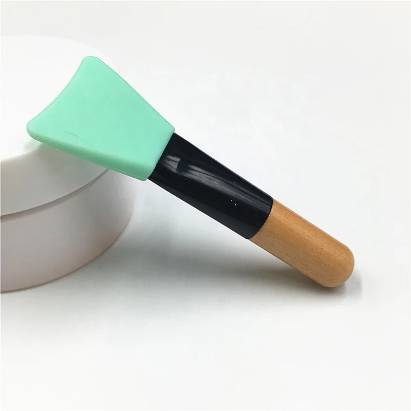 

OEM ODM Mini Small Portable Vegan Bling Single Face Mask Brush DIY SPA Flat Spatula Wood Short Handle Soft Private Label
