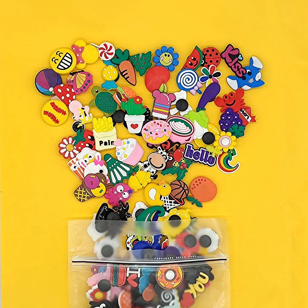 

100PCS mix Cheap Custom Amazon New Design jibz Soft PVC Cartoon croc Shoe Charm, Picture