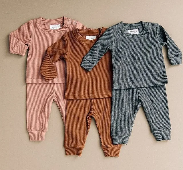 

Wholesale Baby Clothes Set Children's Pajamas Autumn And Winter Boys and Girls Clothing New Casual Baby Clothing Sets, Customized color