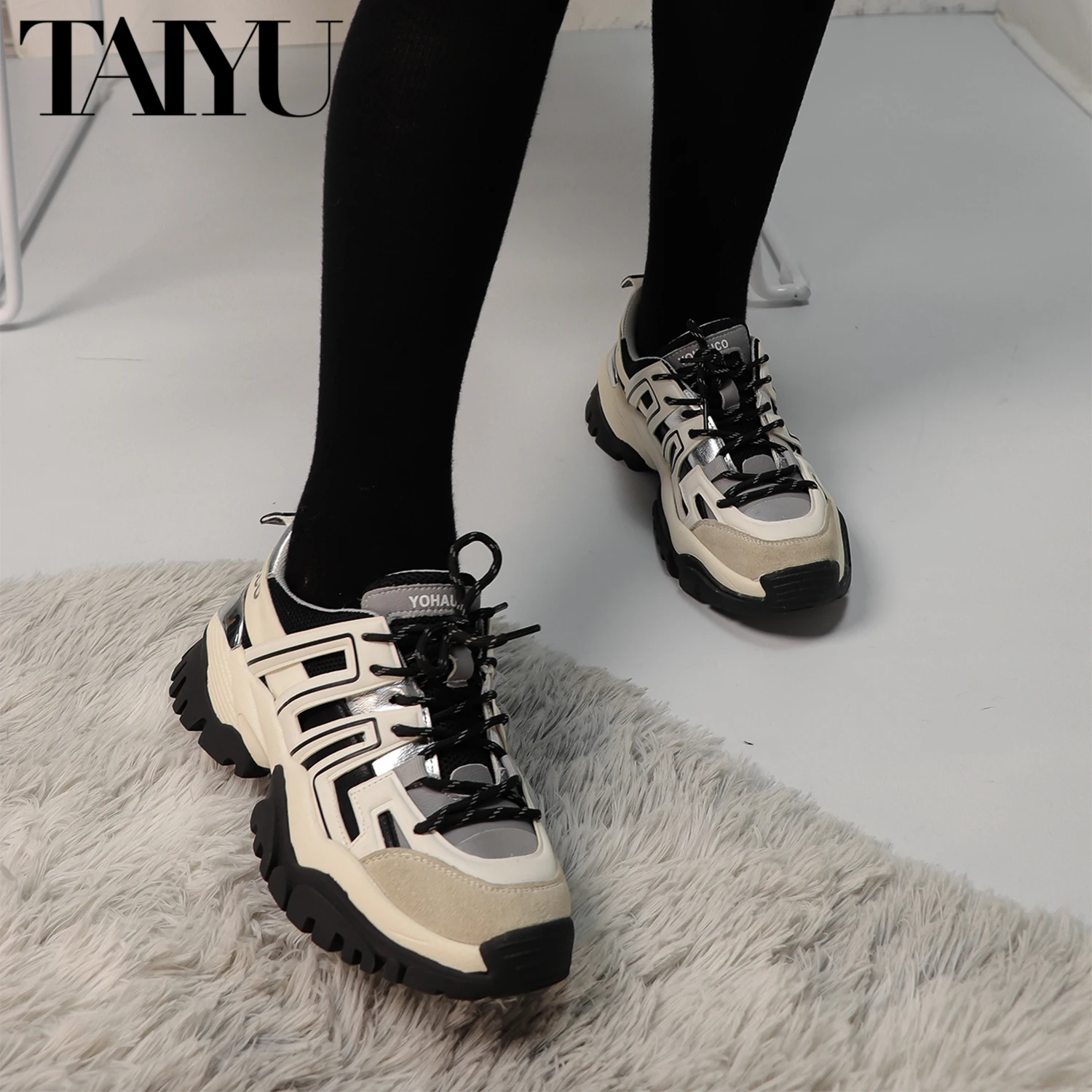 

Breathable Lace-up Height Increasing White Platform Chunky Sneakers For Women Sports Shoes