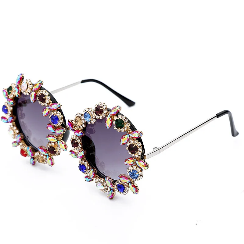 

2021 new Luxury Round Rhinestone Sunglasses Women Trend Brand Crystal Sunglasses Ladies Men Diamond Eyeglasses