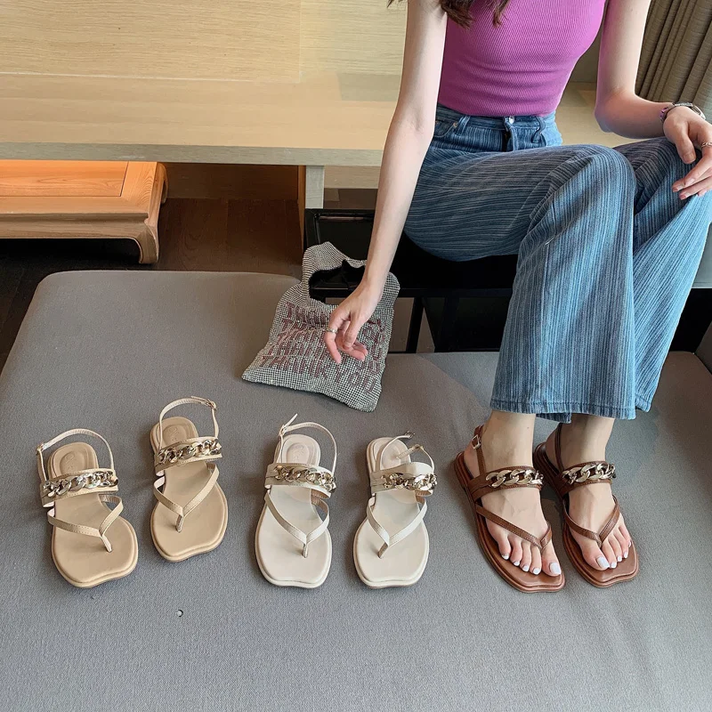 

113229 Brand design toe post shoes women summer beach style thong strap sandals vintage chain detail open toe lady flat footwear