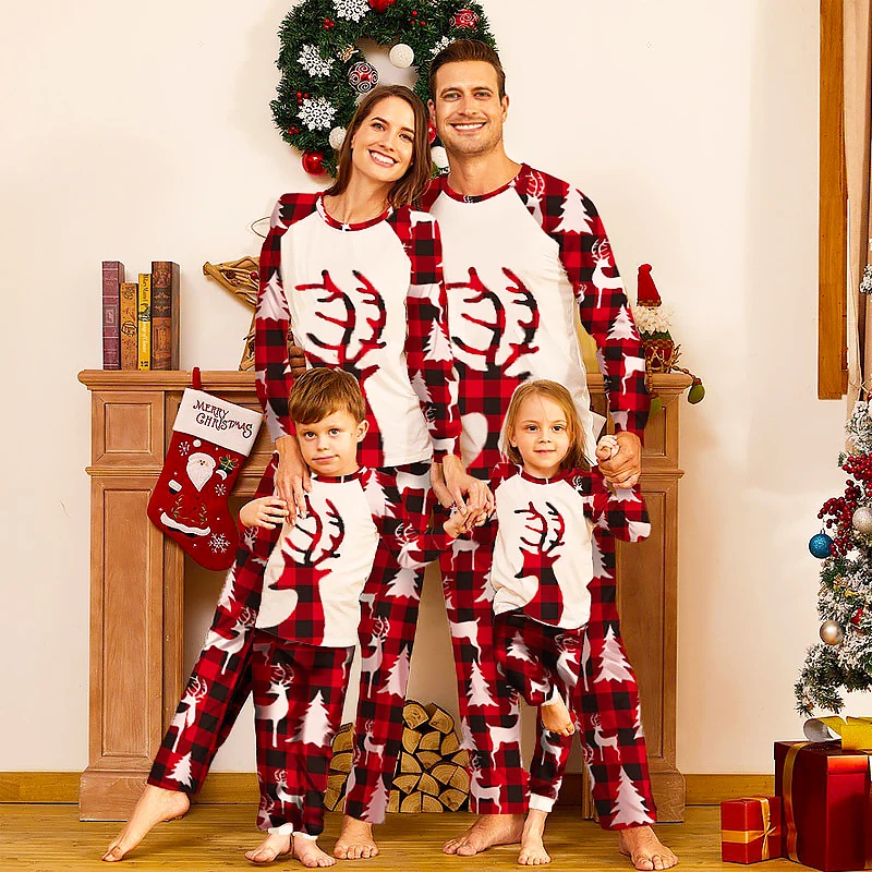 

Fashion Holiday Christmas Matching Pyjamas Family Christmas Pajamas Set