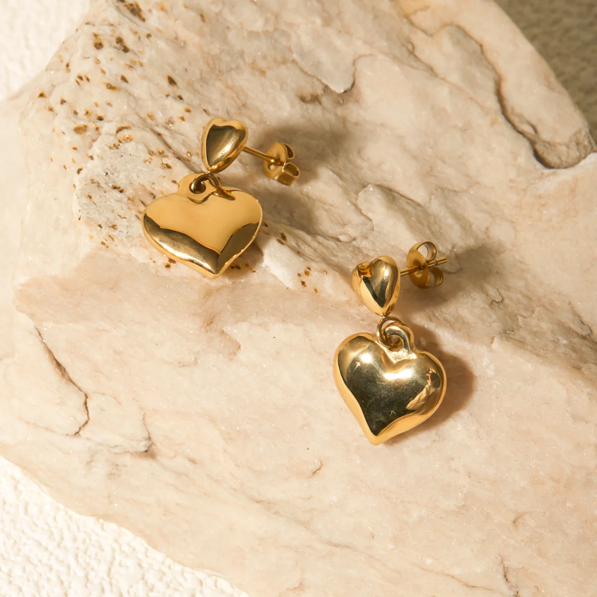 

J&D 18K Gold Plated Waterproof Stainless Steel Heart Shape Pendant Earring for Women Tarnish Free