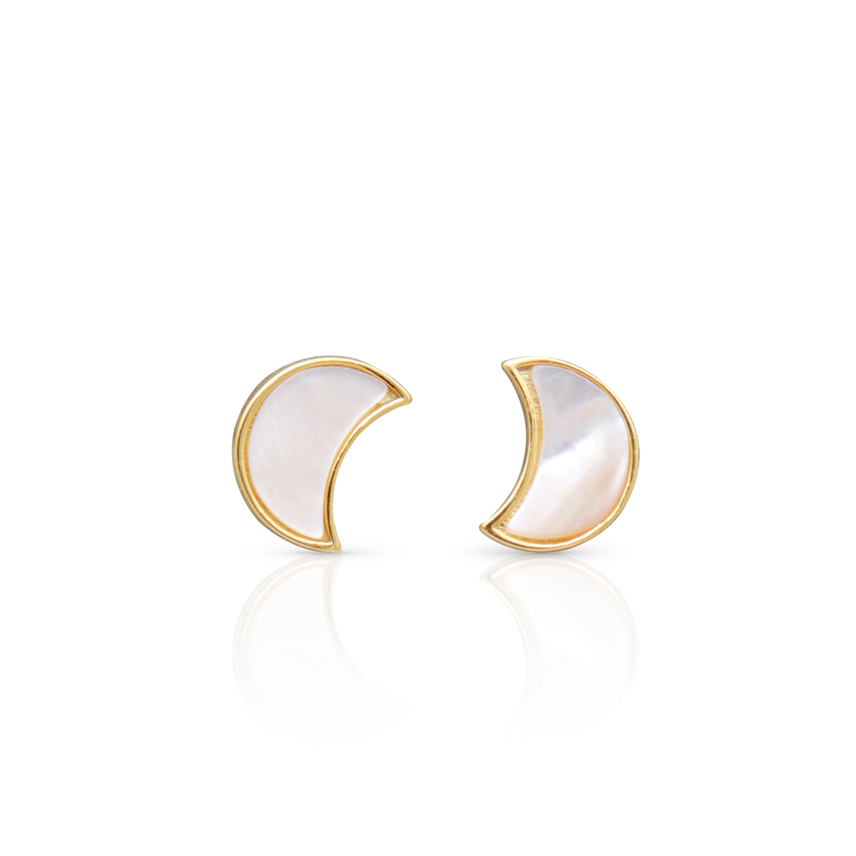 Chris April Korean version 925 sterling silver gold plated Minimalist handmade shell moon stud earrings