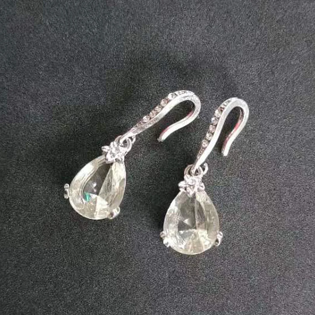

Fashion Hot Sale Elegant Silver Plated Diamond Ladies Water Drop Stone Stud Earrings Jewelry