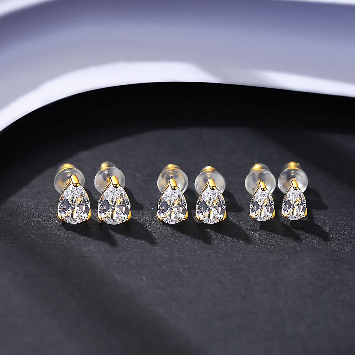 

CZCITY Stud Earring Fashion Silver Men Male Gold Woman Ear 18K Waterdrop Cubic Zirconia Small Earring