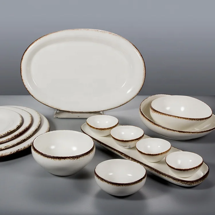 oval plates restaurant