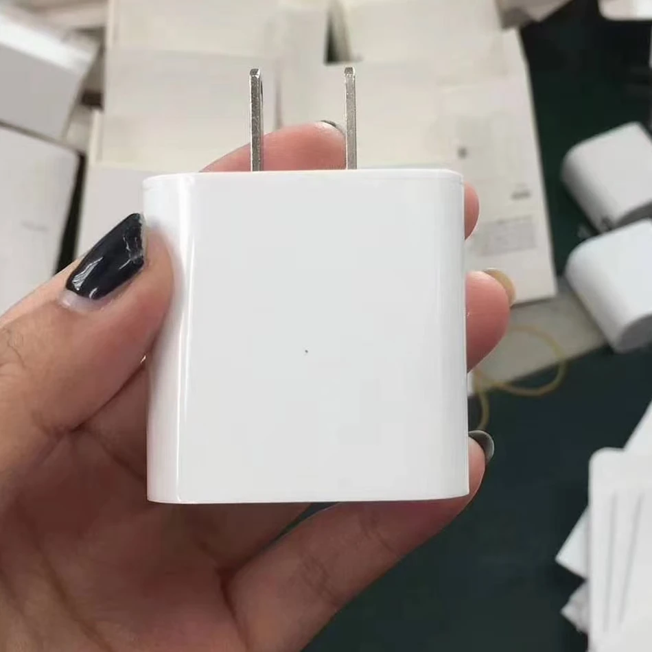 

Super Mini PD Adapter For Apple iPhone 12 Fast Charging USB C 18 W PD Wall Charger Home Charger PD For iPhone Charger, Black / white