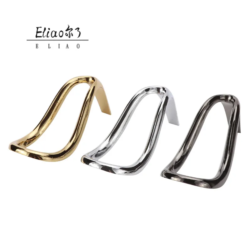 

YiWu Erliao Classic Metal High-heeled Shoes Design Smoking Pipes Stand, Gold;silver;black