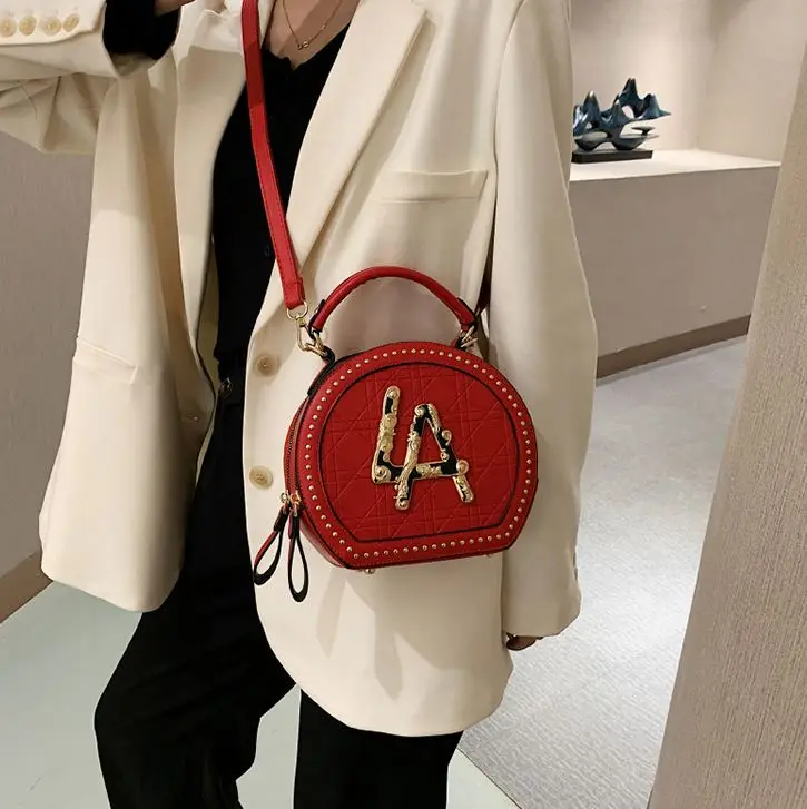 

2021 New Designer La Purse handbags Diamond Shoulder Fashion Casual Letters Handbag Chain La Luxury Crossbody Handbags For Women