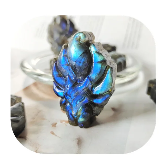 

New arrivals crystal crafts natural blue flash labradorite crystals carved fox for gift
