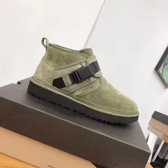 

2021 Custom Sheepskin Men's warm Fur Waterproof Outdoor Winter Snow Boots for Men Wholesale