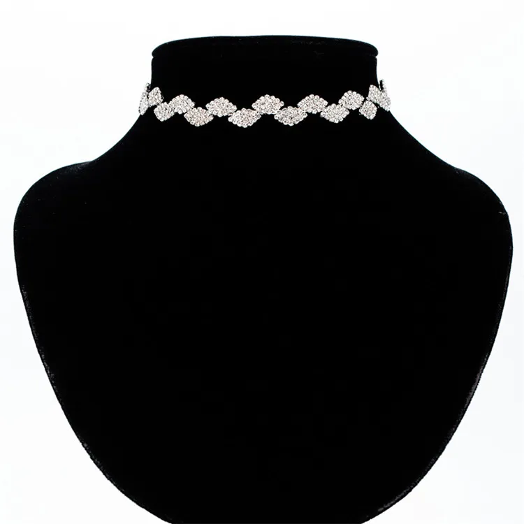 

European and American new fashion retro collar female metal geometric short neck chain clavicle chain, Picture shows