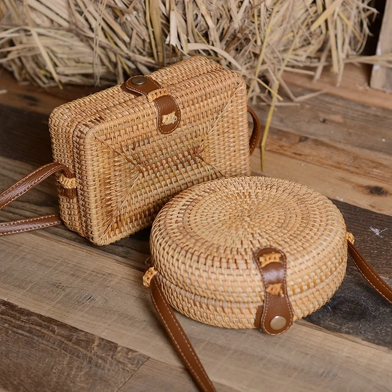 

Bali handmade vintage rattan beach messenger bag retro natural rattan round bag geometric straw plaiting bag for women