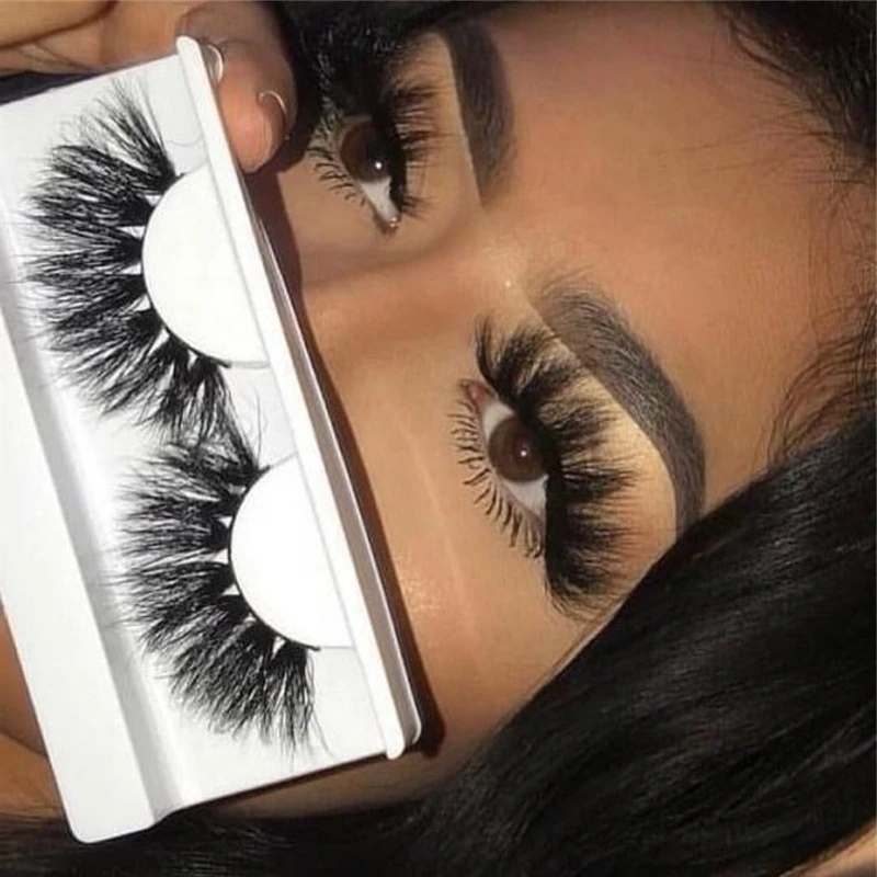 

Akara 25mm fluffy OEM factory 3d mink eyelashes small suitcase boxes 30mm mink lashes with Newest lash packaging, Natural black